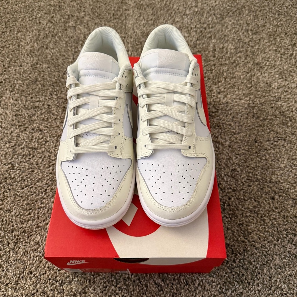NWT Nike Dunk Low ‘White Sail’ Women’s 8.5 - Picture 2 of 9